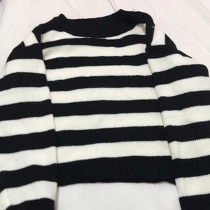 Black white sweater